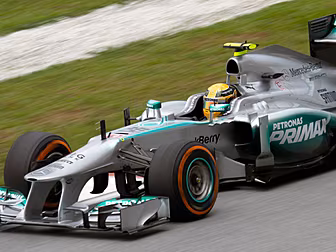 Hamilton takes World Champions...