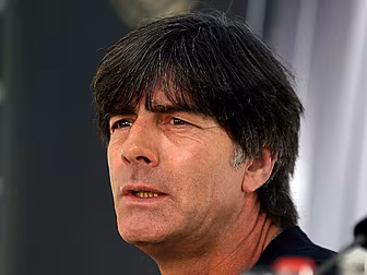 Loew and Germany extend the ma...