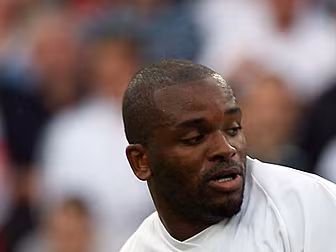 Derby sign Darren Bent