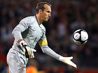 Leicester draft in Schwarzer f...