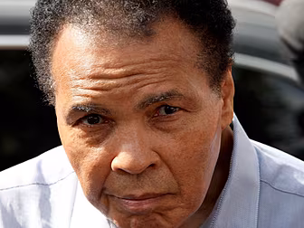 Muhammad Ali released from hos...