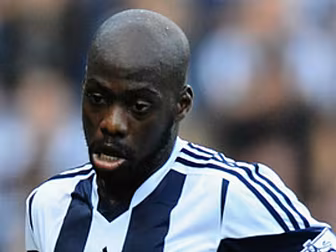 West Brom's Mulumbu stretc...