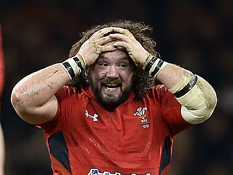 Jones jettisoned by Wales boss...