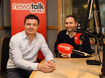 Brian O'Driscoll heads Off...