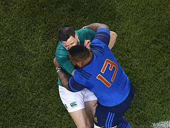Should Sexton have tackled Bas...