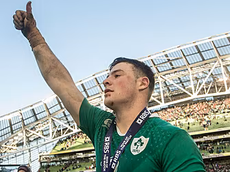 STATS: Henshaw's heroics e...