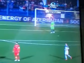 WATCH: Russian goalkeeper floo...