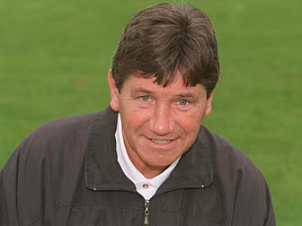 Tributes pour in for Ray Treac...
