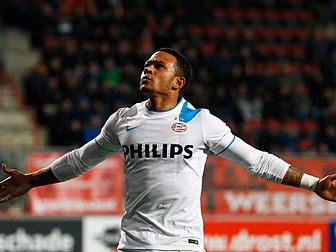 Depay on the way to Old Traffo...