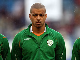 Steven Reid announces his reti...