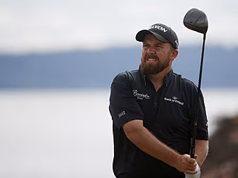 Lowry best poised to strike am...