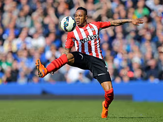 Liverpool sign Nathaniel Clyne
