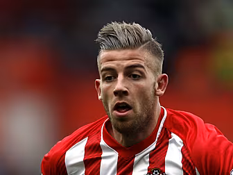 Tottenham sign Alderweireld bu...