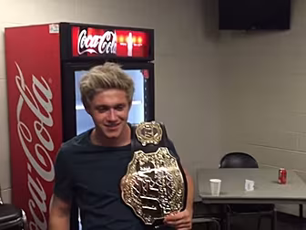 WATCH: Niall Horan does his be...