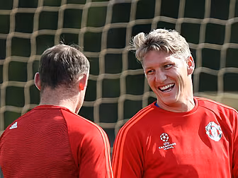 Schweinsteiger's got an an...