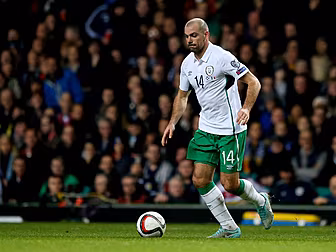 Darron Gibson charged with dri...