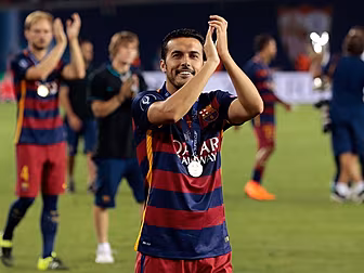 WATCH: Barcelona players and j...