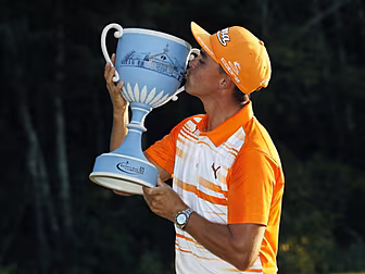 Rickie Fowler wins in Boston a...