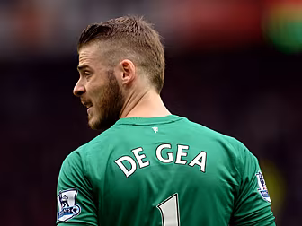 David De Gea signs a new contr...