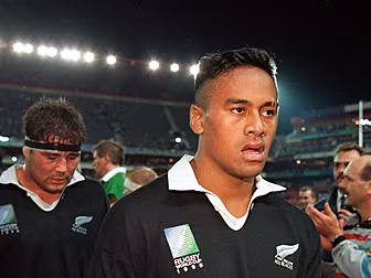 "Jonah Lomu was lucky to g...