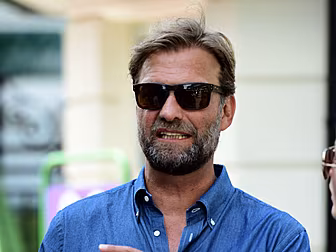PIC: Liverpool release pictori...