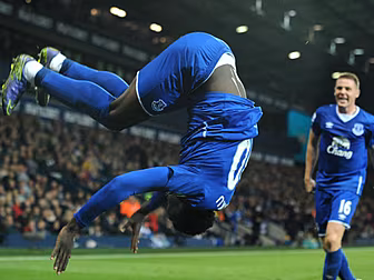 Toffees get themselves out of...