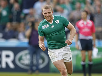 Ireland scrape past dogged Ita...
