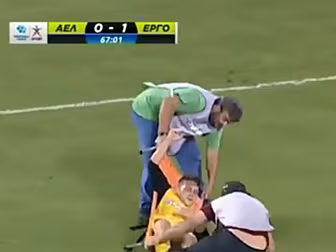 Stretcher-bearers in Greece dr...