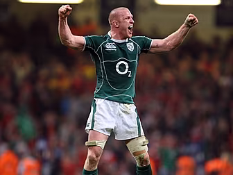 WATCH: The Irish team pays tri...