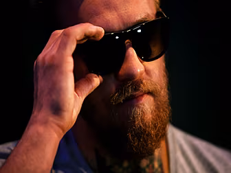 Conor McGregor takes on Mounta...