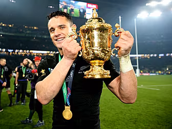 Dan Carter named World Rugby&#...