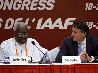 Coe loses key aide amid email...
