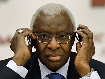 Lamine Diack resigns of IOC po...