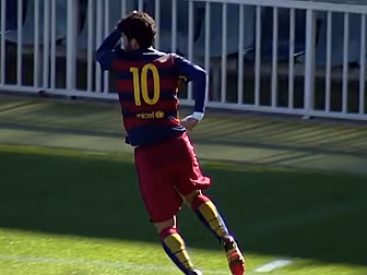 WATCH: Barcelona youth team pl...