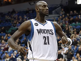 WATCH: Kevin Garnett gives Bla...