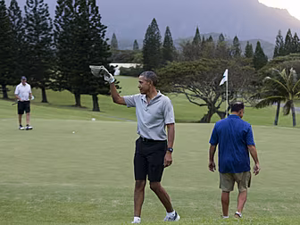 WATCH: President Obama sinks a...