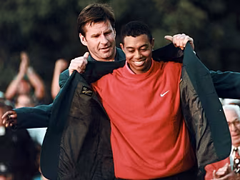 WATCH: Tiger Woods announces h...