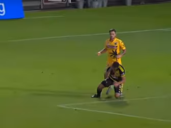 WATCH: Roy O'Donovan escap...