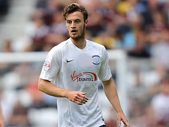 Manchester United recall strik...
