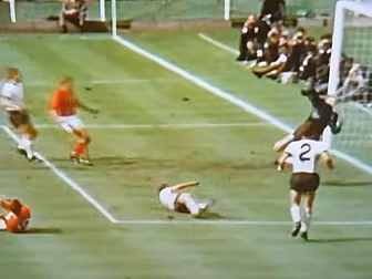 WATCH: Proof that Geoff Hurst&...