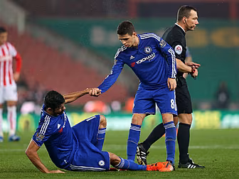 WATCH: Hiddink portrays Oscar...