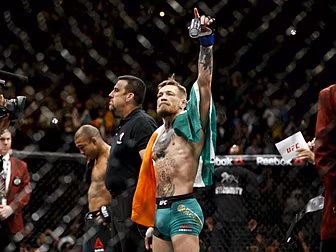 Conor McGregor responds to Flo...