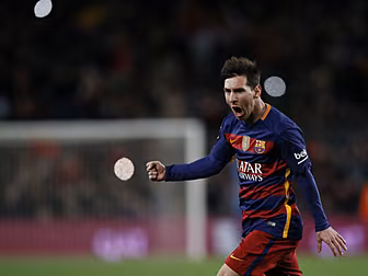 Lionel Messi sets Ballon D'...