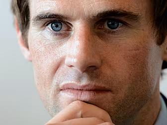 Kevin Kilbane picks his Irelan...