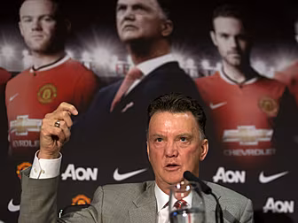 WATCH: Van Gaal aims "fat...