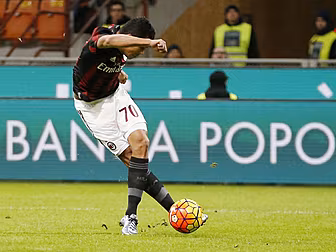 WATCH: Chelsea target Bacca sc...