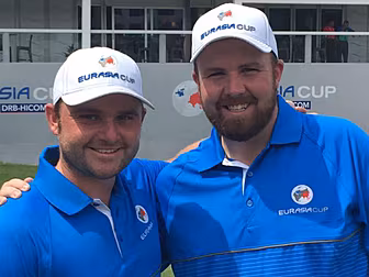 Shane Lowry helps Europe into...