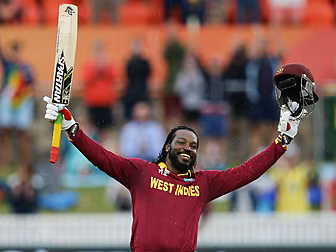 Chris Gayle make T20 history s...
