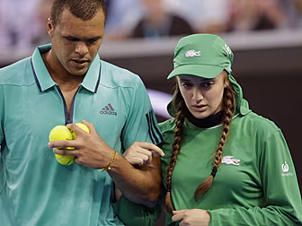 WATCH: Jo-Wilfried Tsonga help...