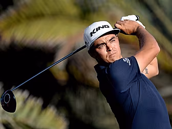 Rickie Fowler claims victory a...